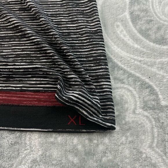 Mens Lululemon Metal Vent Tech Polo - Picture 5 of 5